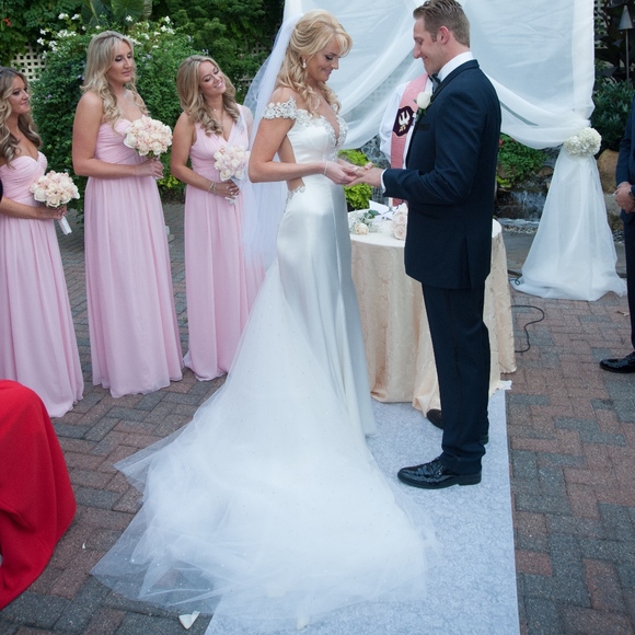 Stephen Yearick Wedding Dress - Picture 2 of 7